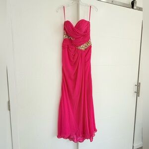 Elegant Pink Evening Gown. Brand New Hot Pink Strapless Beaded Dress – Size 3/4